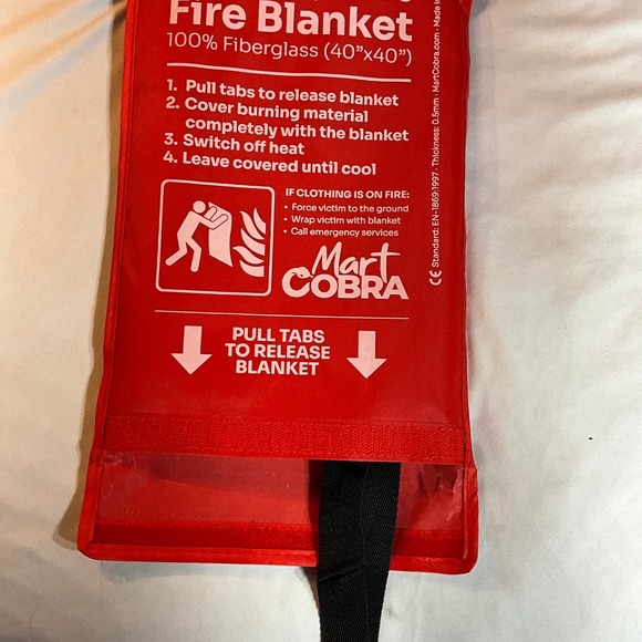 “First Response Fire Blanket: 40x40 Fiberglass Protection” - Picture 4 of 5